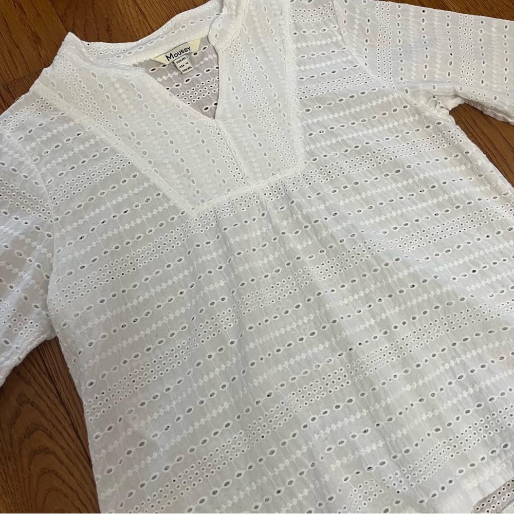 Moussy White Eyelet Top